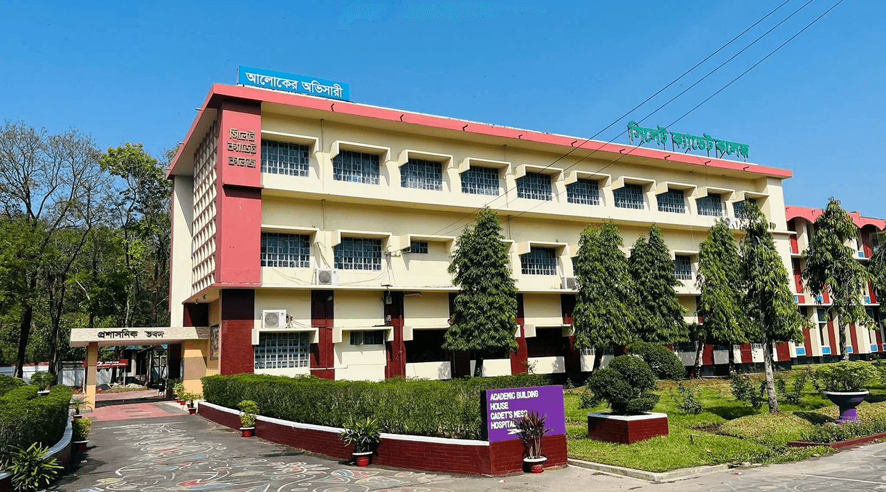 OCAS alumni gathering on campus